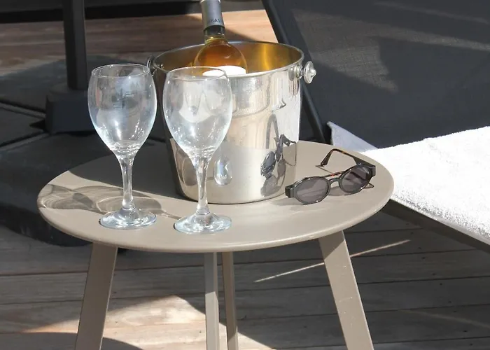 Lägenhet Stella-jacuzzi, Piscine, Calme-parking *