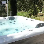 Apartamento Stella-jacuzzi, Piscine, Calme-parking