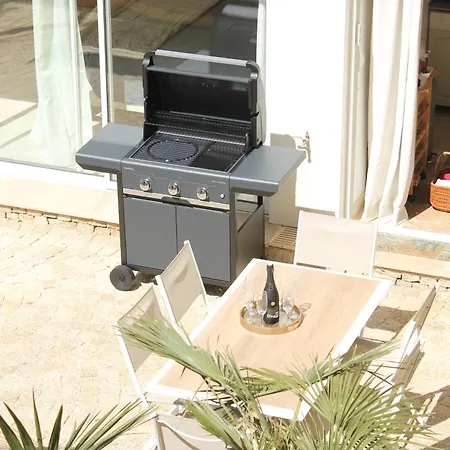 Apartman Stella-jacuzzi, Piscine, Calme-parking *