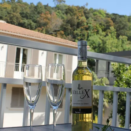 Stella-jacuzzi, Piscine, Calme-parking Apartman *