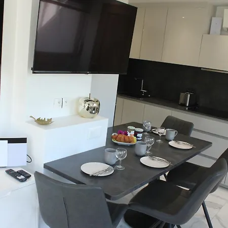 Stella-jacuzzi, Piscine, Calme-parking Apartman Les Issambres