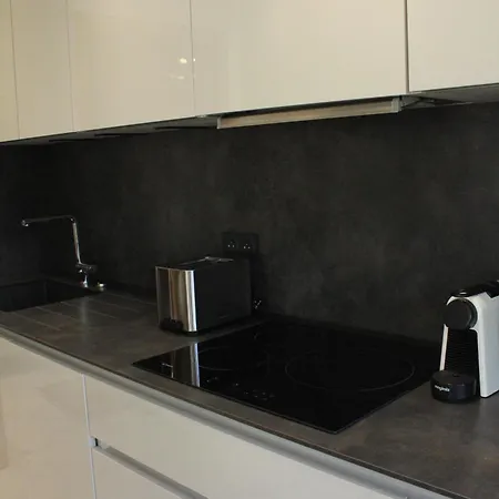 Stella-jacuzzi, Piscine, Calme-parking Apartman *